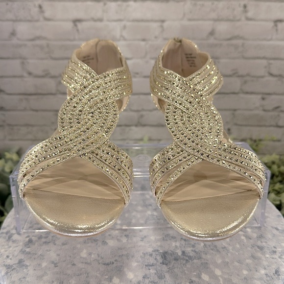 Charter Club Ginifur Gold Embellished Strappy Wedge Dress Sandals WMS 10M🌟NWOT - Picture 2 of 10